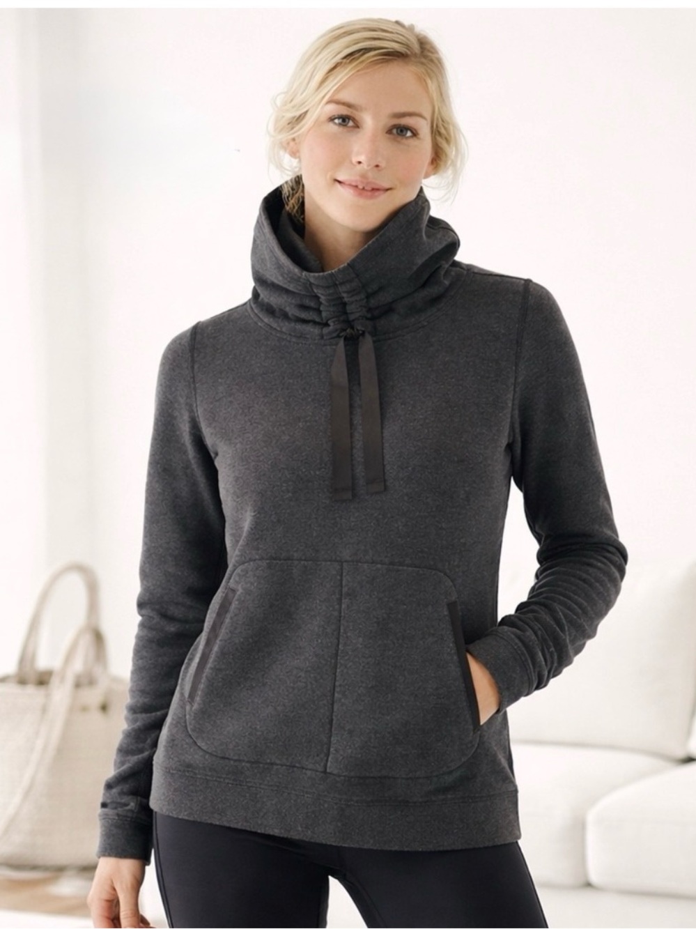 Lululemon Funnel Neck Pullover Women’s M Charcoal/Gray Athleisure Sweatshirt